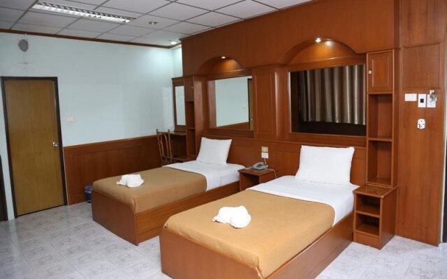 Banpaktai Hotel