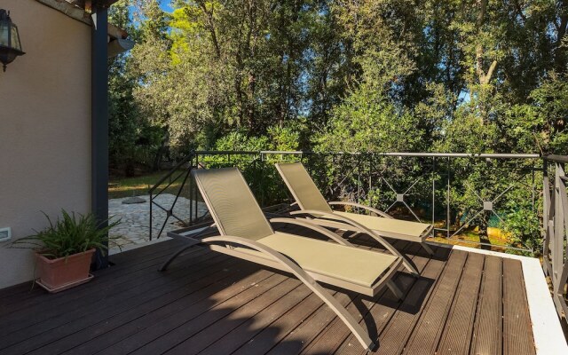 Holiday House in Pula 30 m From the sea