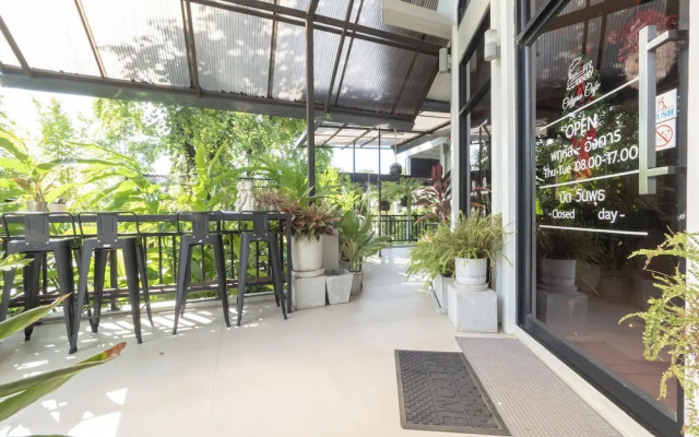 OYO 75378 Thawapee Resort