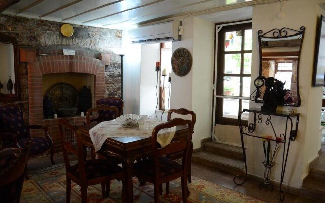 Zeytin Pension