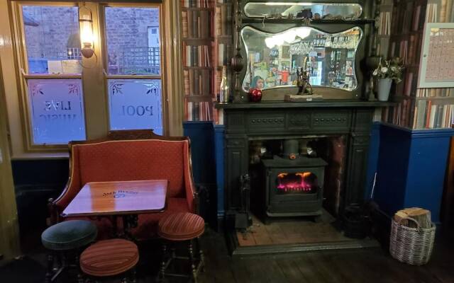 The Queens Arms Hotel