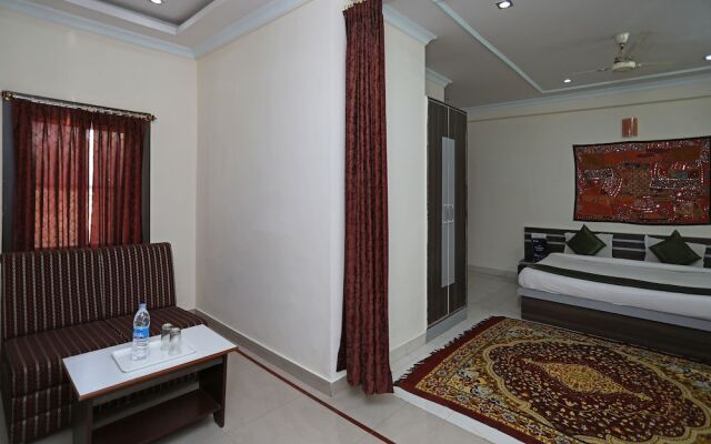 OYO 9614 Hotel The Sun Shine