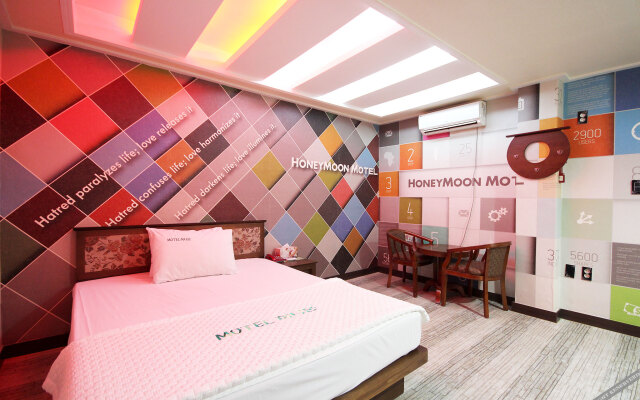 Daegu Dongseong-ro Honeymoon