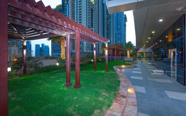Ocean Heights Tower by City Nights