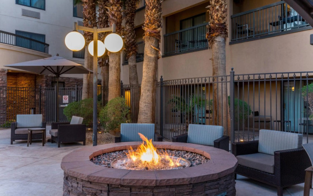 Courtyard By Marriott Las Vegas Stadium Area