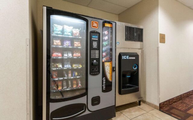 Econo Lodge Lubbock I-27