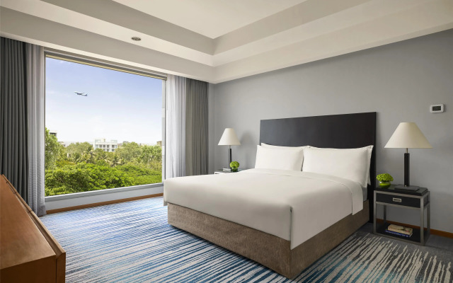 Grand Hyatt Mumbai Hotel and Serviced Apartments