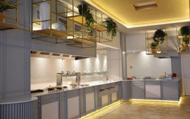 SH Villa Gadea Hotel
