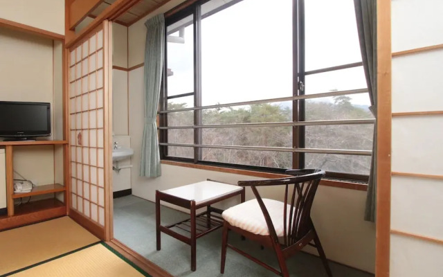 Kokumin Shukusha Enasansou