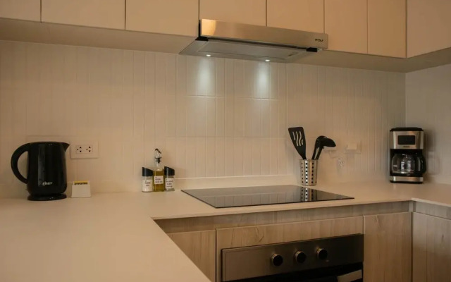 w Stylish 2BR With Balcony in San Isidro