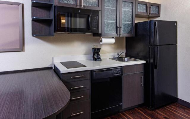 Candlewood Suites Appleton by IHG