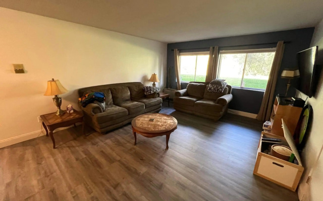 Rustic Girdwood Condo