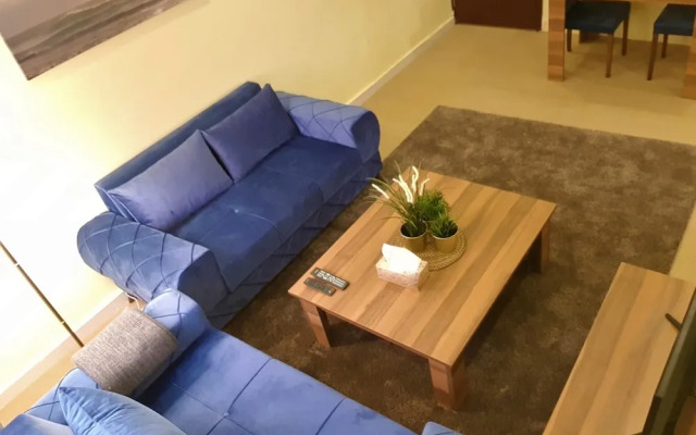 Cozy 2 Bedroom Apartment