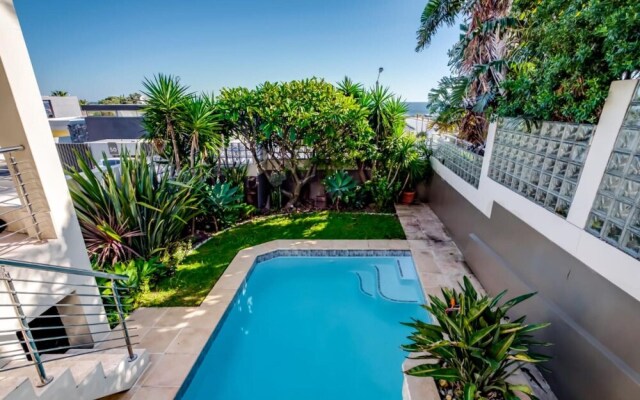 Bakoven Blue in Cape Town