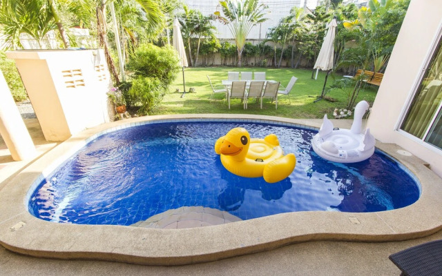Angel Green Pool Villa Pattaya