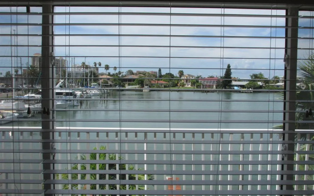 Sta N Pla Marina Resort