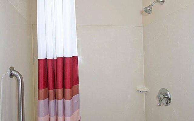 Red Roof Inn Greensboro Airport