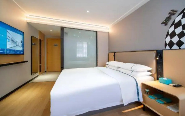 Home Inn Wuhan Hankou Railway Station Square