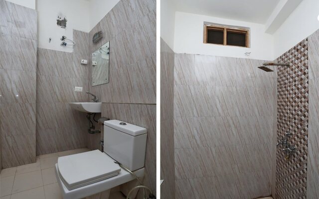 Hotel Vanaya Palace by OYO Rooms
