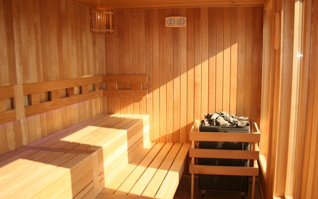 Holiday Beach Budapest Wellness & Conference Hotel