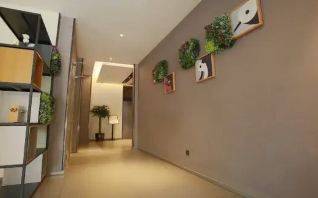 Homeinn Selected Hotel (Xi'an Northwest University of Political Science and Law Mingdemen Zhuque Avenue)