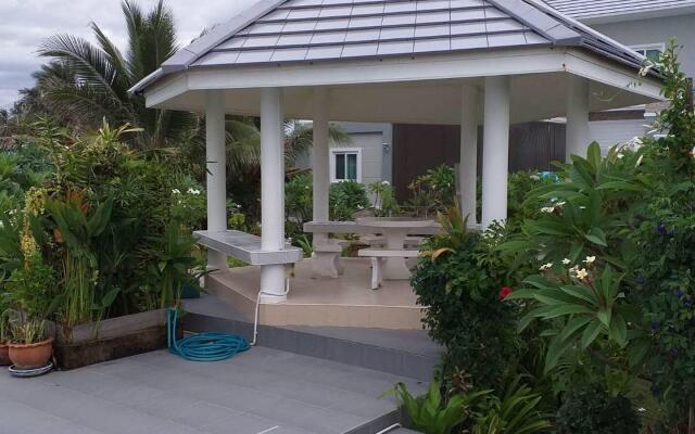 Briya Beachfront Residence Deluxe