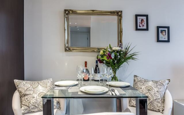 Royal Apartments - City of London