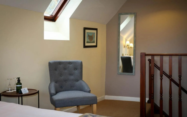 Horse & Groom - Upper Oddington