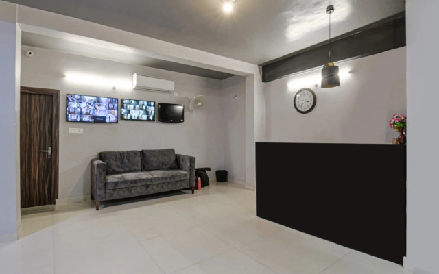 Super OYO Flagship Ag Colony