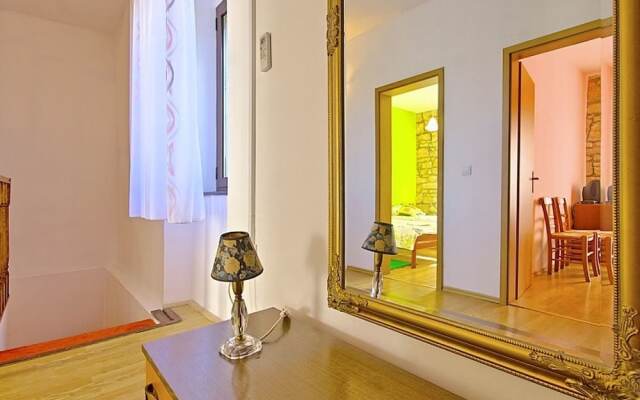 Rustic Villa in Žbandaj With Private Swimming Pool