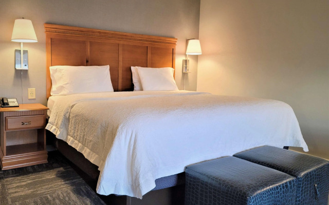 Hampton Inn Hays-North of I-70