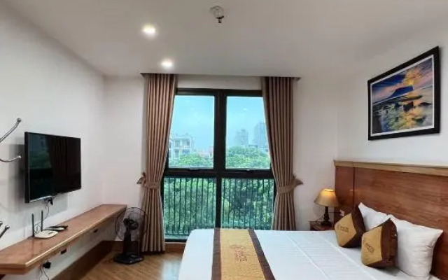 4M2 Hotel