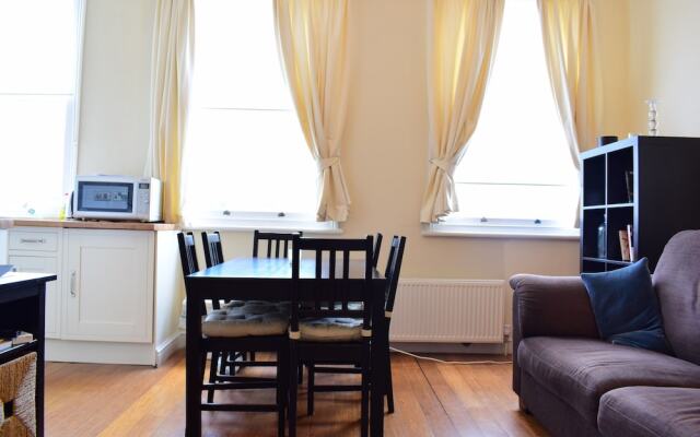 Kensington 2 Bedroom Flat