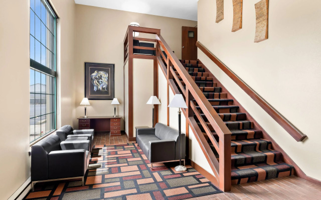 Super 8 by Wyndham La Crosse
