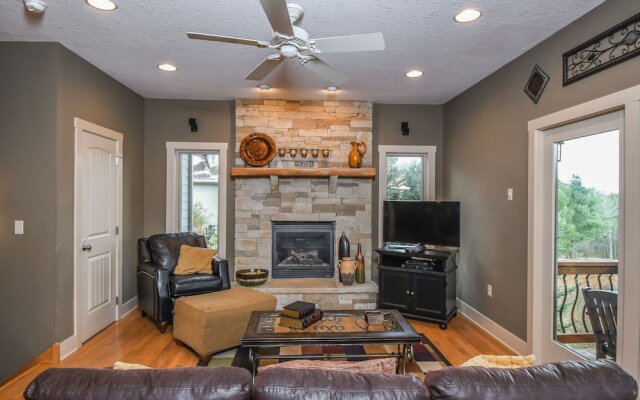 Breathe Easy 5 Bedroom Townhome