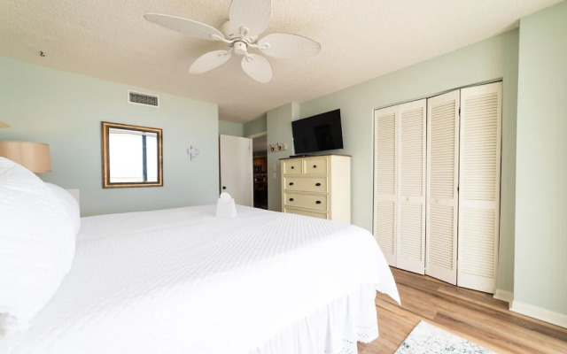 Seaside Beach & Racquet 3504