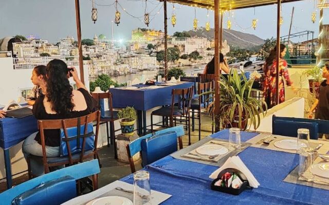 Hotel Dhola Ghat Haweli