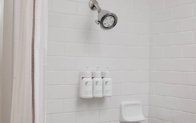 Estancia La Jolla Hotel & Spa