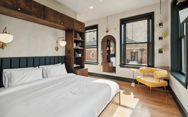 Society Hill Hotel