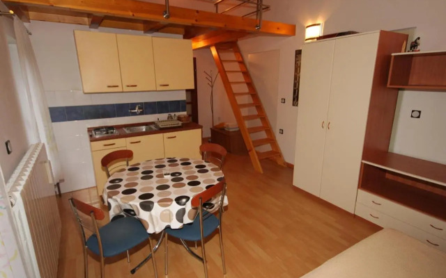 Apartments with a parking space Manjadvorci, Marcana - 7445