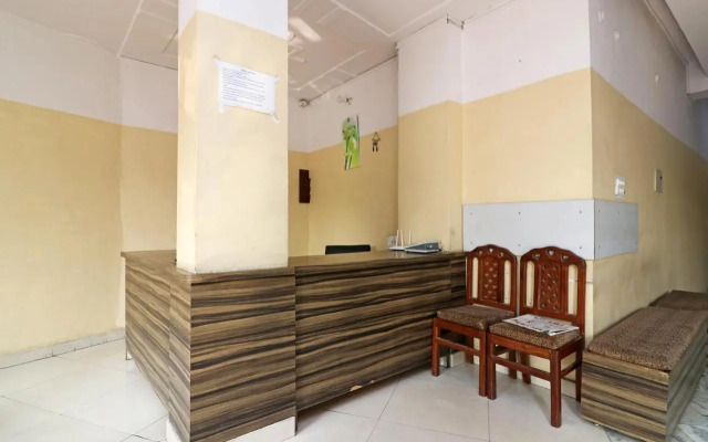 OYO 24103 Akbar Guest House