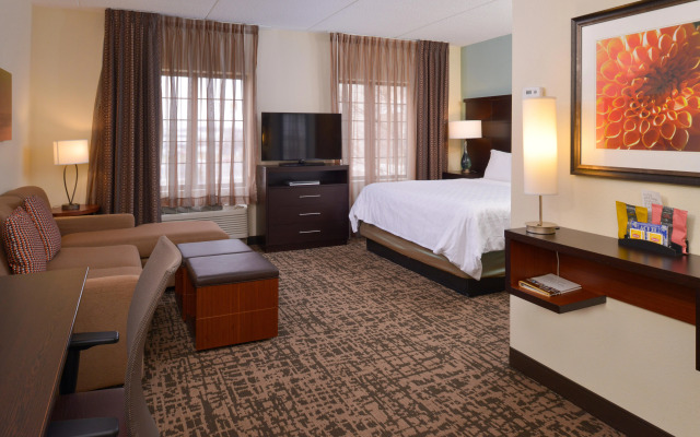 Staybridge Suites Indianapolis-Fishers by IHG