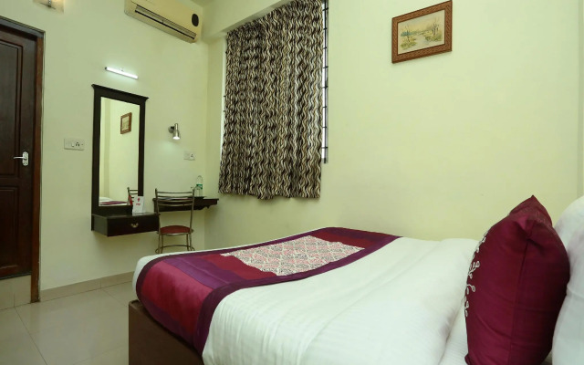 OYO 11492 Gateway Inn