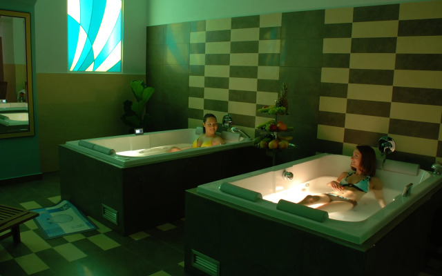 EA Hotel Downtown