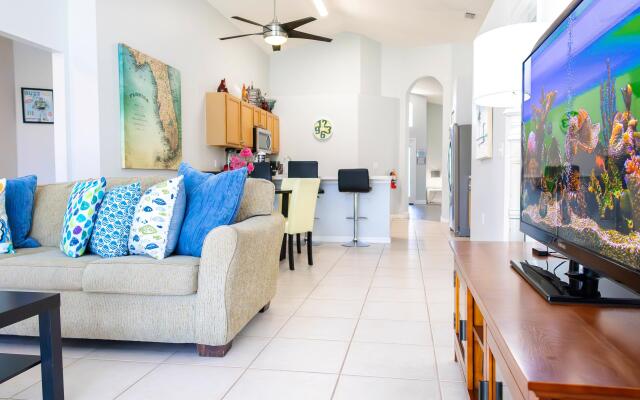 948 Lake Berkley Dr, Kissimmee, US