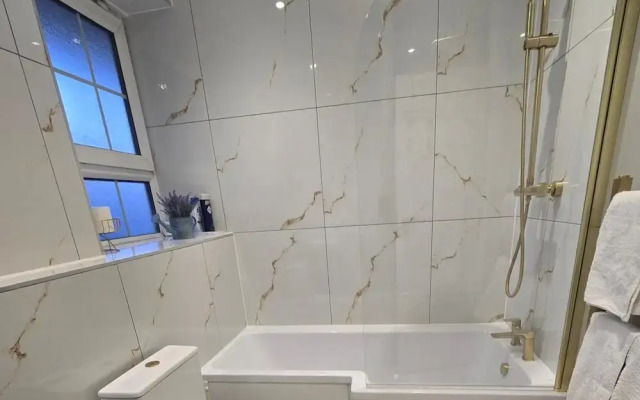 1BR Sleeps6 Elizabethline Ws98