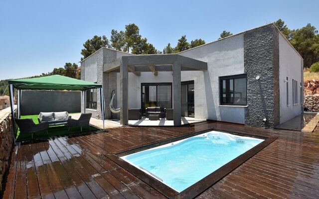 Hamir Villa