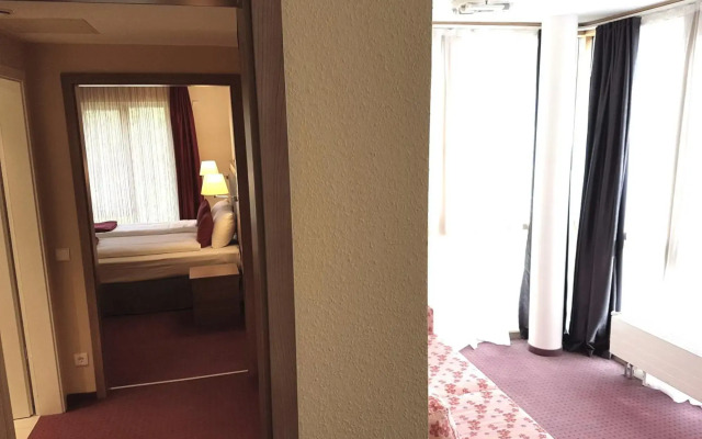 Nashira Kurpark Hotel