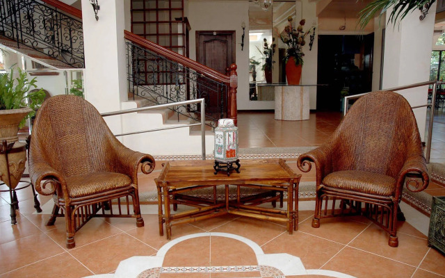 Chateau Del Mar