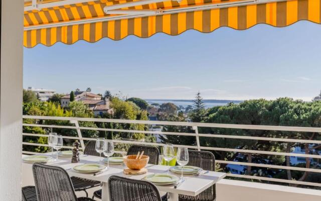 SERRENDY Splendid 3-bedroom apartment within an upscale